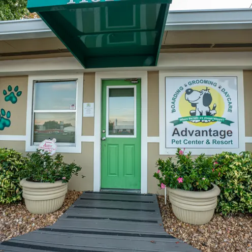 Advantage Pet Center Entrance